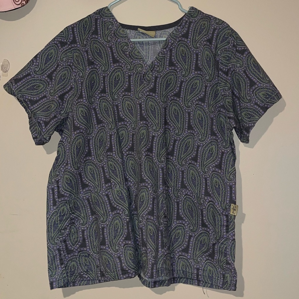 Tafford green/purple paisley scrub top